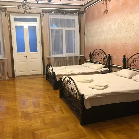 приватна фортеця Hotel
