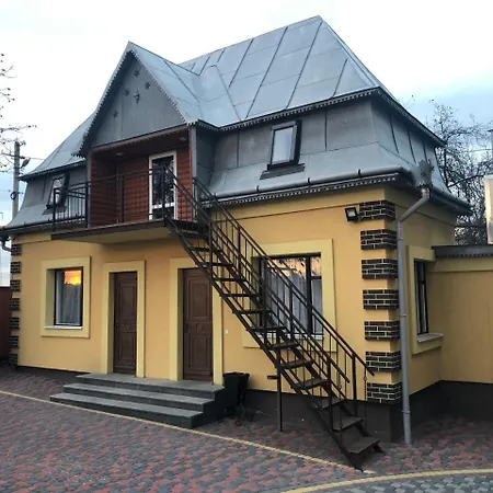 приватна фортеця Malekhuv