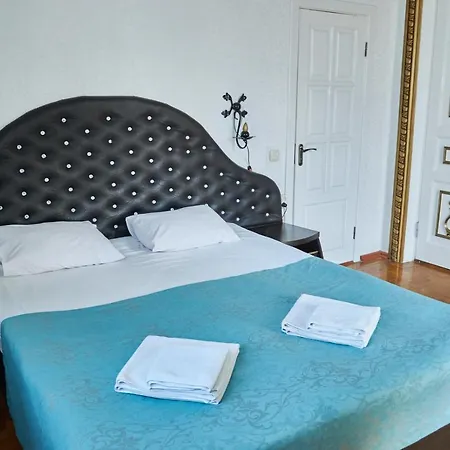 Hotel приватна фортеця *